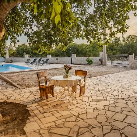 דירה Skarpini Dvori