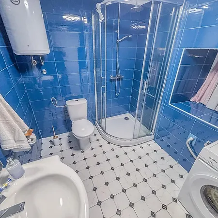 Skarpini Dvori Apartmán *