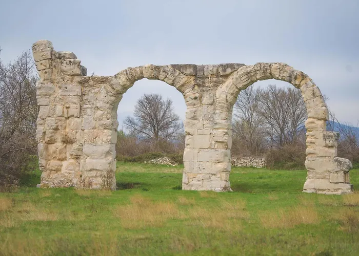 Skarpini Dvori דירה *