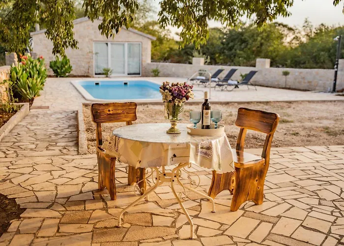 דירה Skarpini Dvori